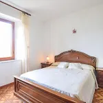 Apartment Sissi House *